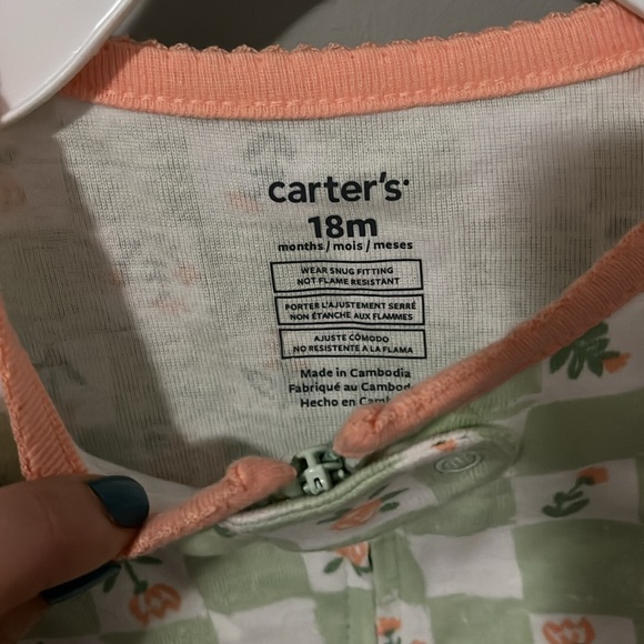 NWT Carters Footie Pajamas - 18M - Picture 2 of 5